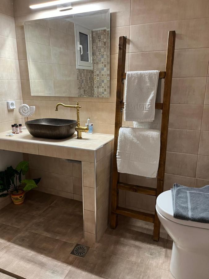 Kokkala Guestrooms Ngoại thất bức ảnh
