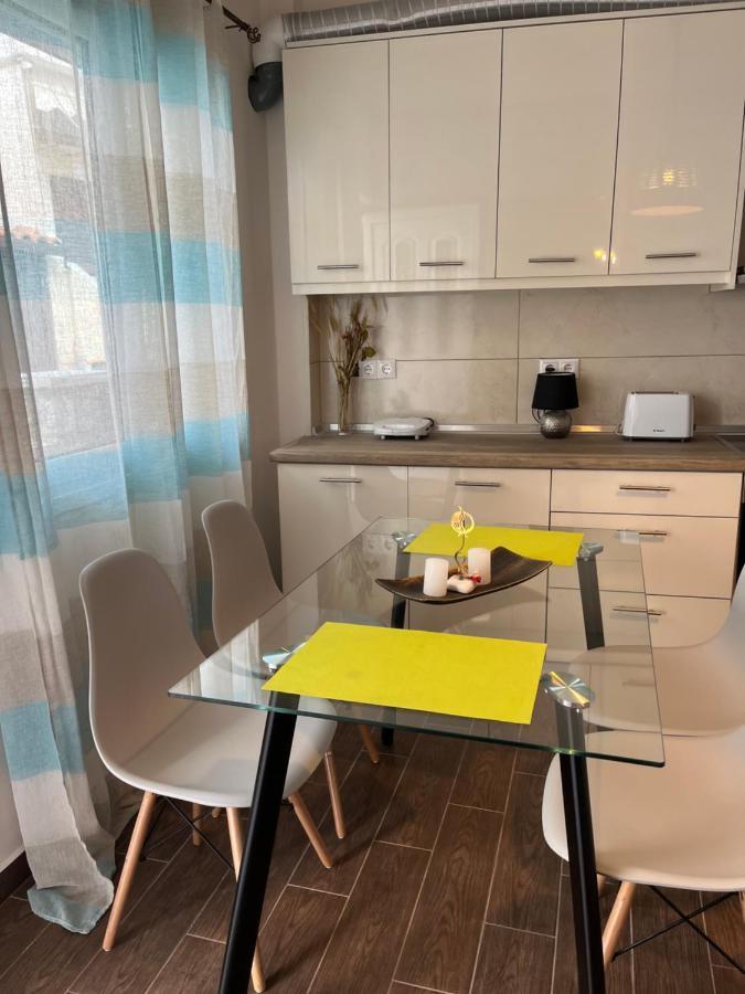 Kokkala Guestrooms Ngoại thất bức ảnh