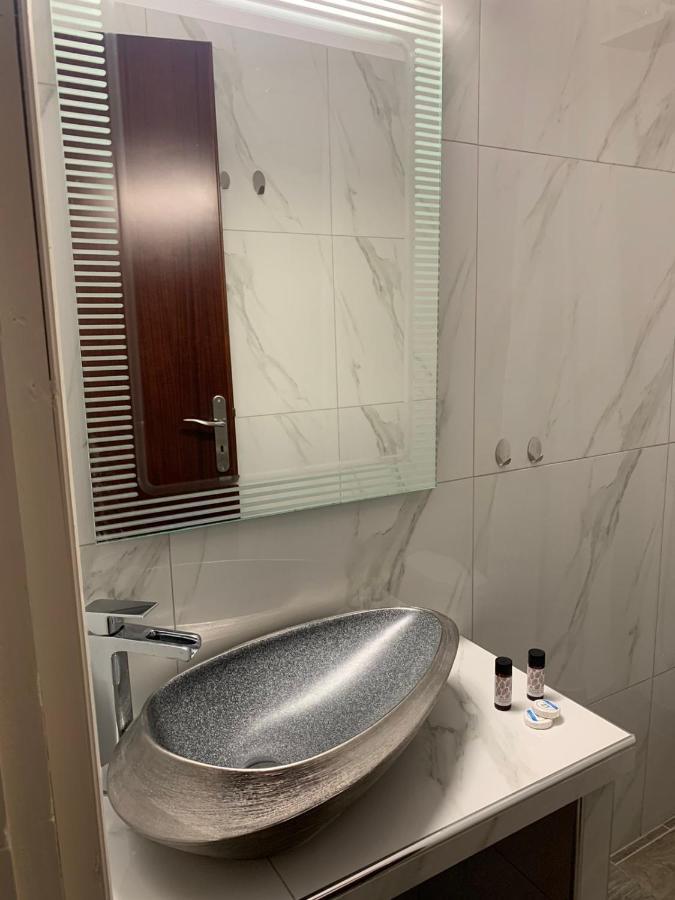 Kokkala Guestrooms Ngoại thất bức ảnh