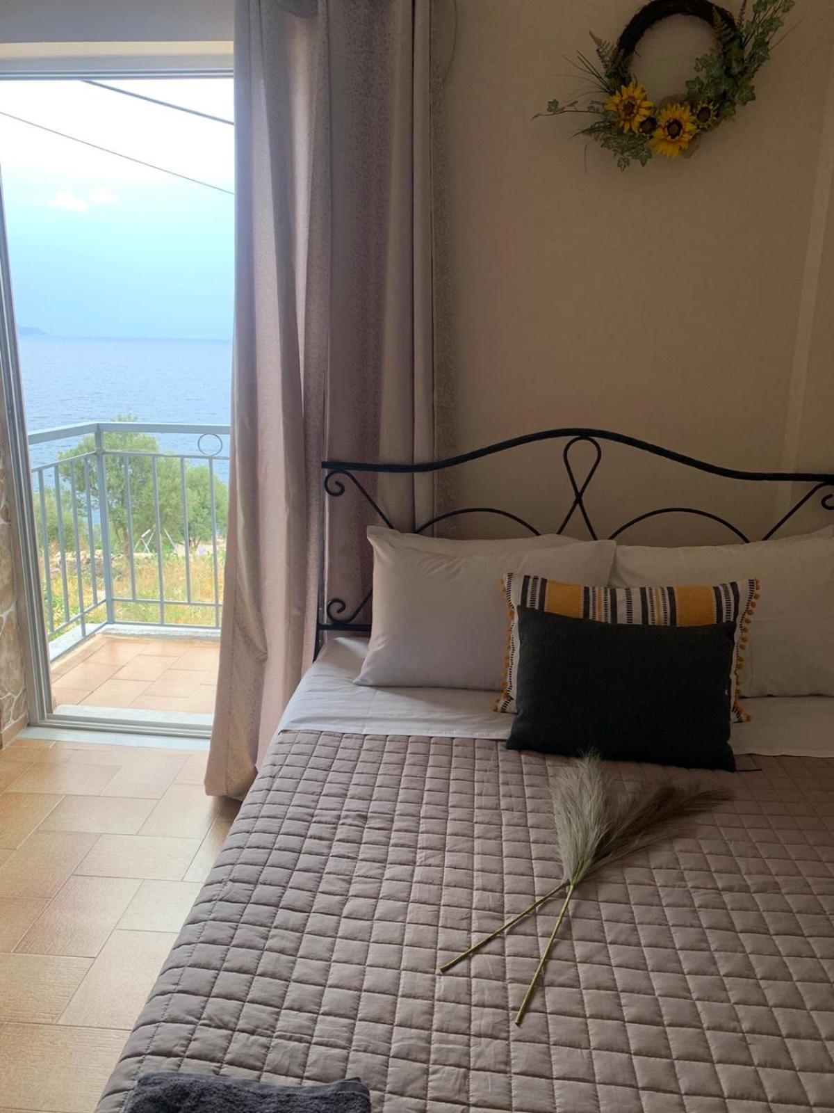 Kokkala Guestrooms Phòng bức ảnh