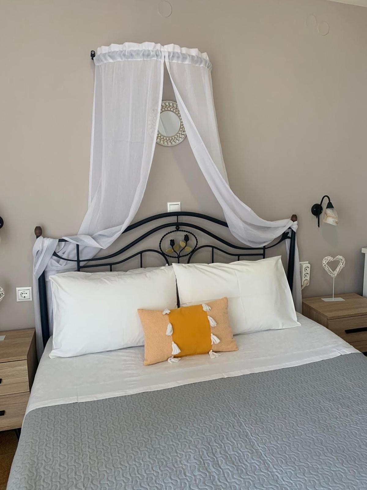 Kokkala Guestrooms Phòng bức ảnh