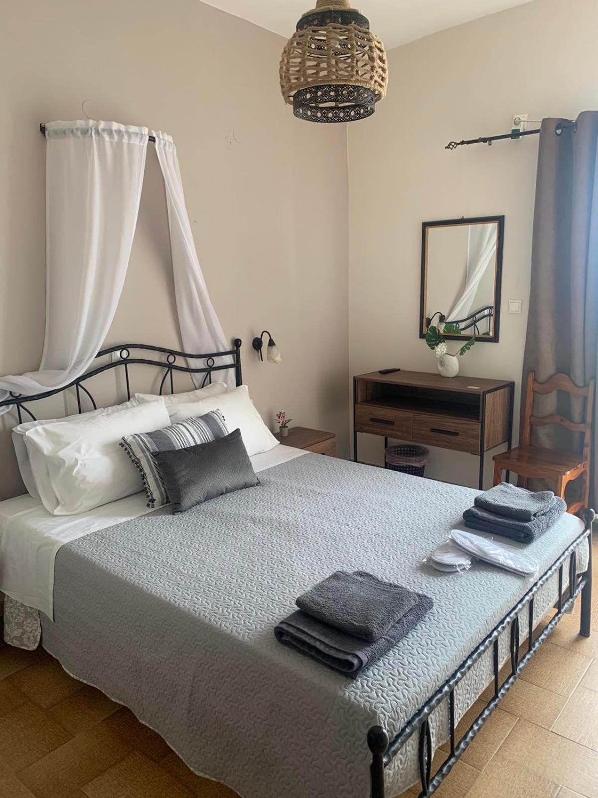 Kokkala Guestrooms Phòng bức ảnh